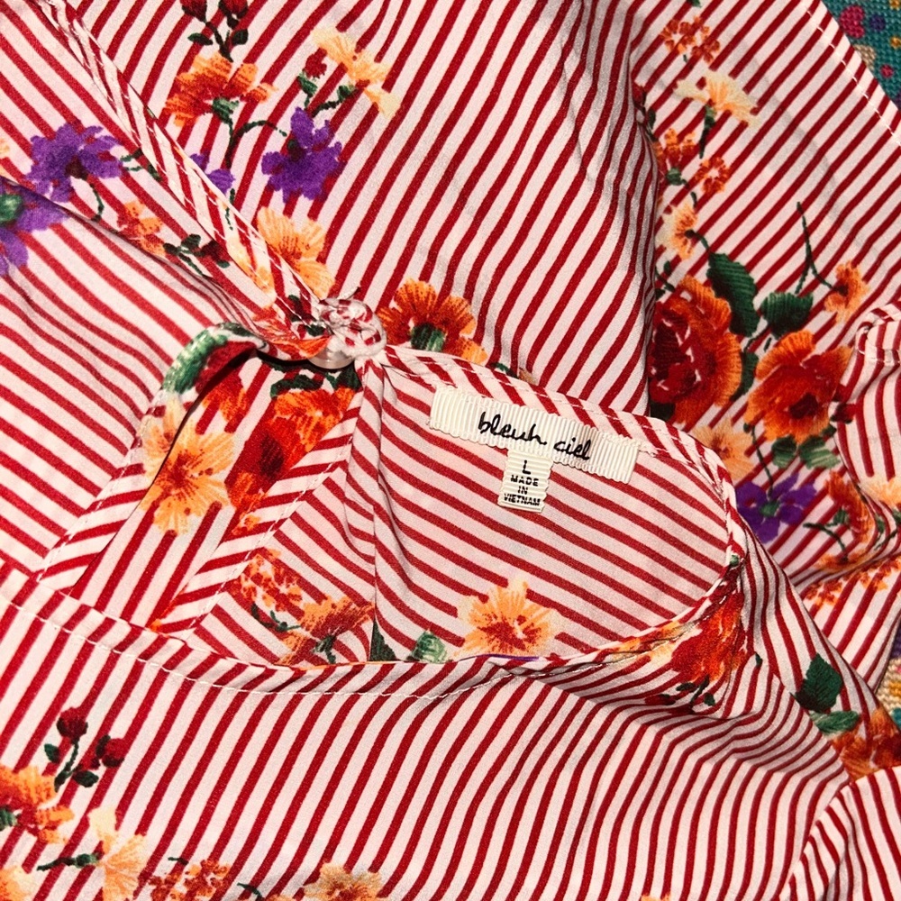 Blueh Ciel Red Summer Light And Airy Tie Up Floral Blouse - Picture 5 of 5